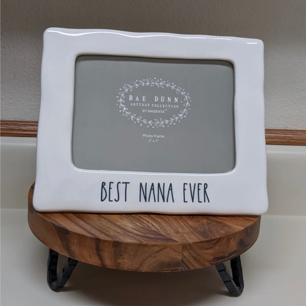New Rae Dunn “BEST NANA EVER” picture frame.